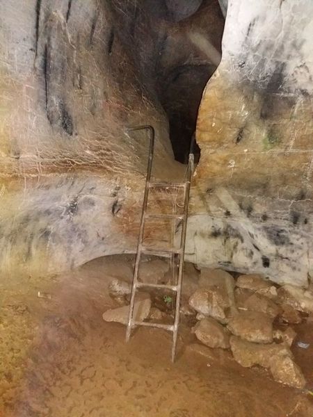 Файл:Пещера Харитон.jpg