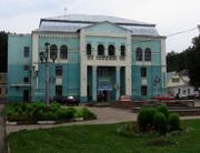 Бывшая синагога в Вижнице (теперь - дом народного творчества). Фото Алекса Журбы.