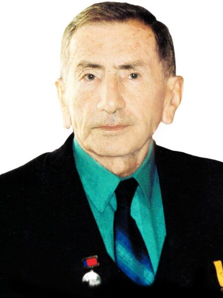 Файл:Moisey Alperovich.jpg