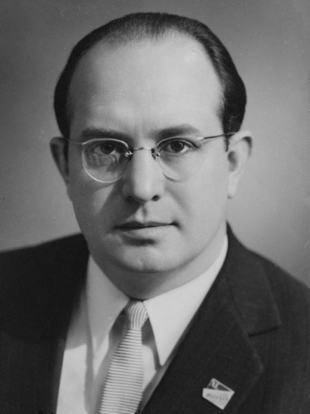 Файл:Mikhail Gordon.jpg