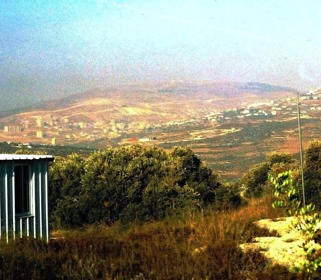Вид с Ѓар-Хемед в Кдумим на северную окраину Шхема