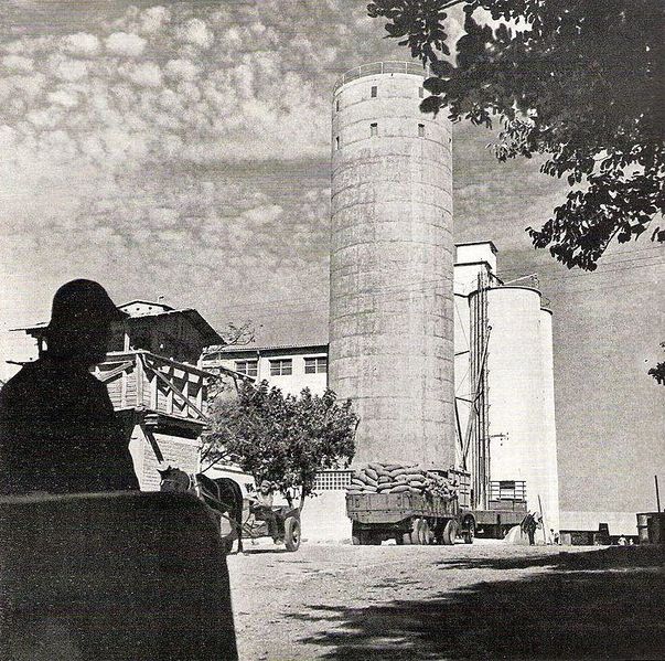 Файл:Sha'ar HaAmakim.JPG