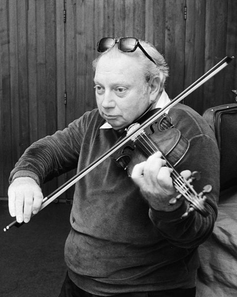 Файл:Isaac Stern 1979b.jpg