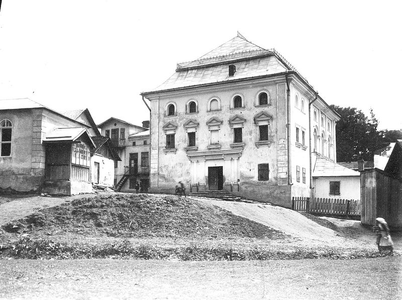Файл:Przemyslany, Great Synagogue.jpg