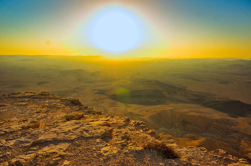 Файл:Закат около Мицпе Рамон.jpg