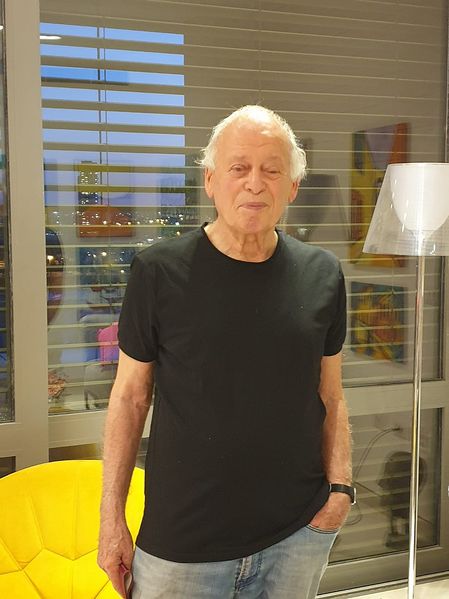 Файл:תמונה עדכנית וכסלר.jpg