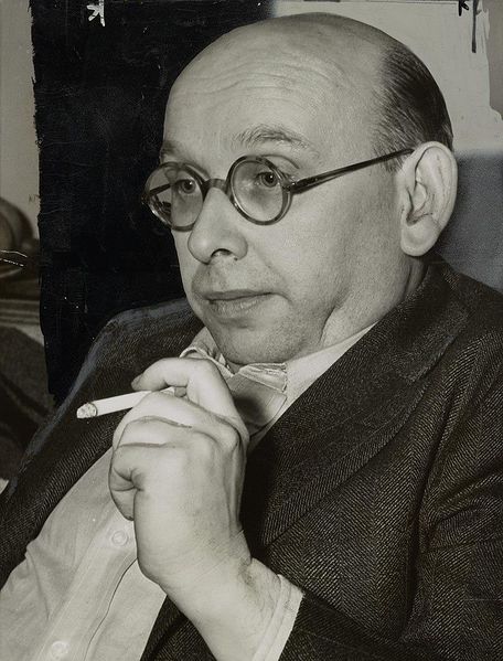 Файл:Eisler1940.jpg