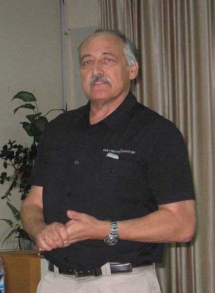 Файл:Aron Shneer.JPG