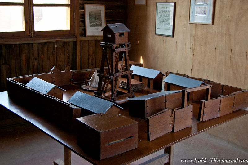 Файл:Музей Стена Башня.jpg